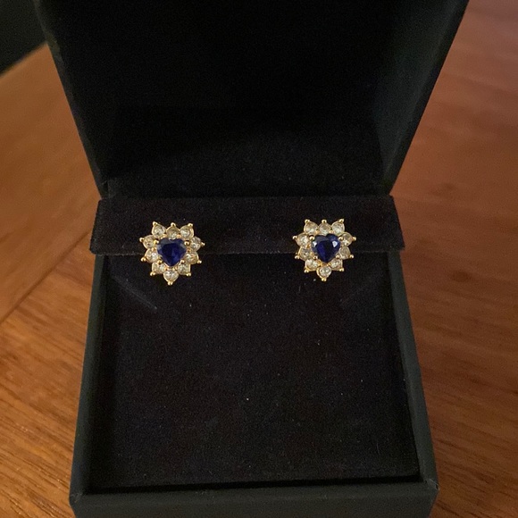 Rhinestone Heart Earrings - Picture 1 of 1